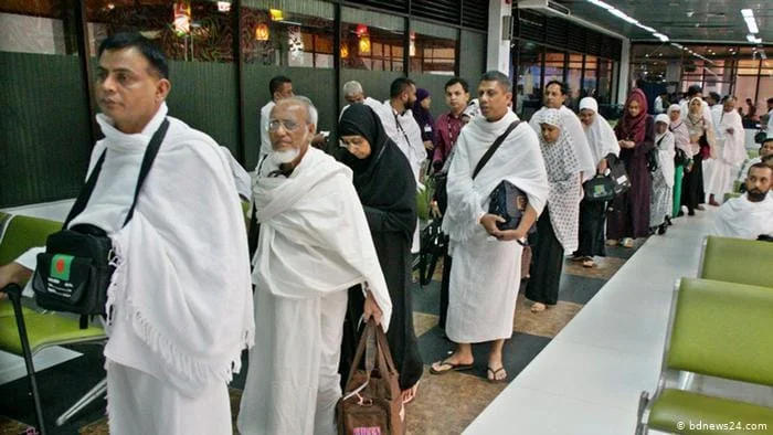 হজ শেষে আজ বাংলায় ফিরছেন হাজীরা