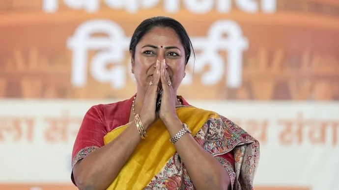 ‘মহিলা সমৃদ্ধি যোজনা’য় মাথাপিছু ২,৫০০ টাকার ঘোষণা, তবে... ?