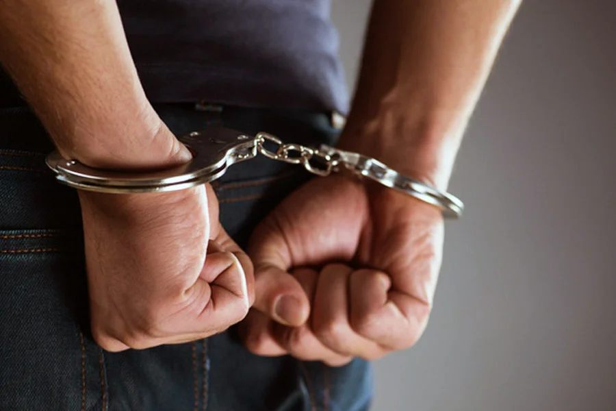 মালদহে উদ্ধার বিপুল পরিমাণ বিদেশি মাদক: পুলিশের জালে দুই আন্তঃরাজ্য পাচারকারী