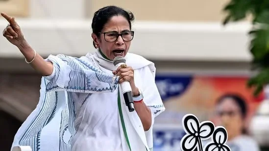 রাজ্যের ২২ লক্ষ পরিযায়ীকে ফেরানোর নির্দেশ মুখ্যমন্ত্রী মমতার