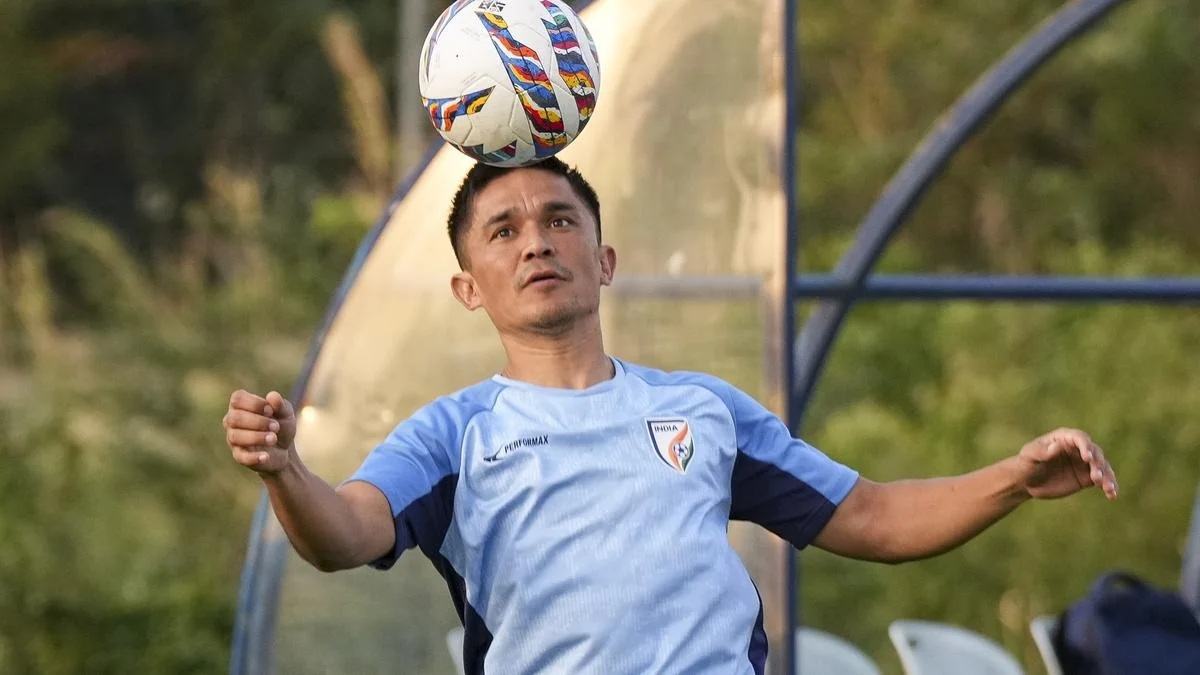 আইএসএল স্থগিত! সোশ্যাল সাইটে আবেগঘন পোস্ট ছেত্রীর