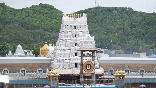 হিন্দু নন, তিরুপতি মন্দির থেকে বহিষ্কৃত  ৪