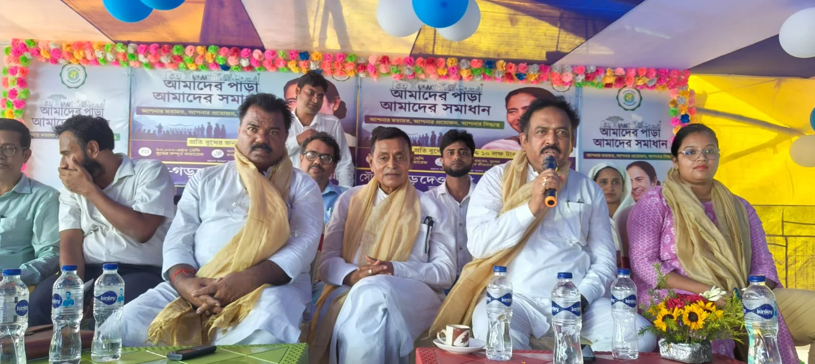 আমাদের পাড়া আমাদের সমাধান শিবিরে সাধারণ মানুষের সমস্যা শুনলেন মন্ত্রী স্বপন দেবনাথ