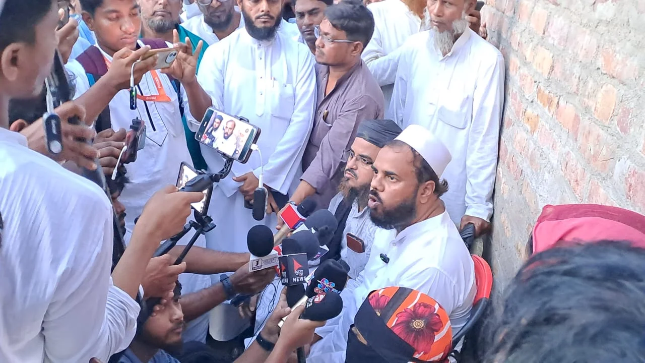 পরিবারের সঙ্গে সাক্ষাৎ, শেখ জামিল হত্যায় স্তম্ভিত সংখ্যালঘু যুব ফেডারেশন