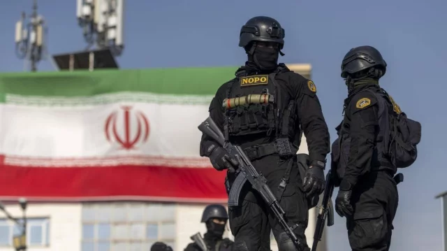 ইরানের বিক্ষোভকারীদের তিন দিনের সময়সীমা বেঁধে দিল সরকার