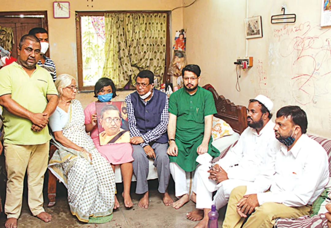 প্রয়াত পার্থ সেনগুপ্ত’র বাড়িতে গিয়ে শোকজ্ঞাপন বিশিষ্টদের