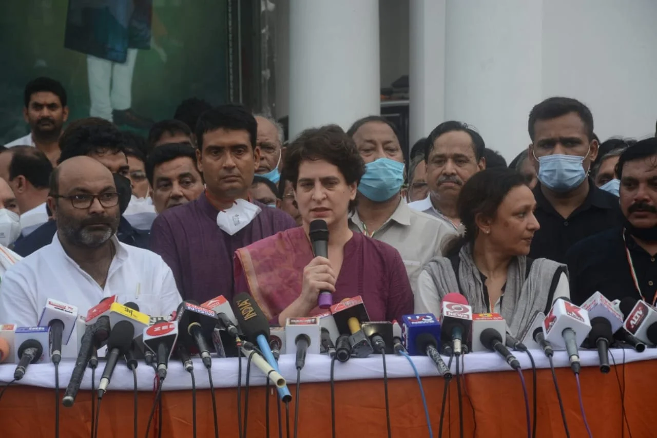 উত্তরপ্রদেশে সংবিধান ধ্বংস করা হচ্ছে, গণতন্ত্র ভেঙে পড়েছে : প্রিয়ঙ্কা গান্ধি