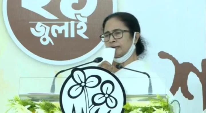 পেগাসাস  থেকে ইউনাইটেড ইন্ডিয়া শহিদ স্মরণে ভার্চুয়াল বক্তব্যে একাধিক ইস্যুতে সরব মমতা