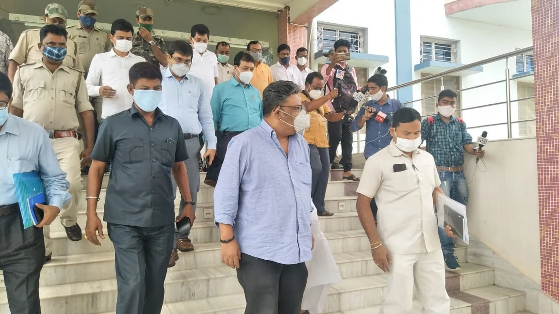 তারাপীঠকে কেন্দ্র করে একুশটি কটেজসহ তারাবিতান সেচপল্লীতে