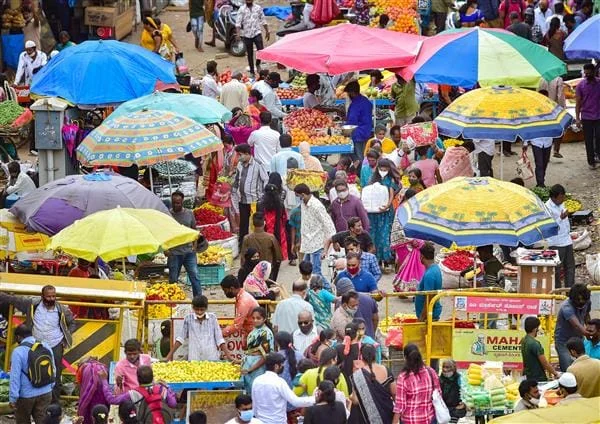 করোনার তৃতীয় ঢেউ অনিবার্য, তীর্থযাত্রা, ধর্মীয় সমাবেশে রাশ টানা দরকার : আইএমএ