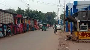 সংক্রমণ রুখতে কনটেনমেন্ট জোন,  রাত ৯ টায় বন্ধ দোকান