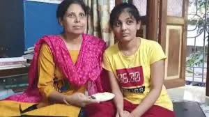 নজিরবিহীন সাফল্য, ৪৯৯ নম্বর পেয়ে উচ্চ মাধ্যমিকে শীর্ষস্থানে মুর্শিদাবাদের রুমানা সুলতানা