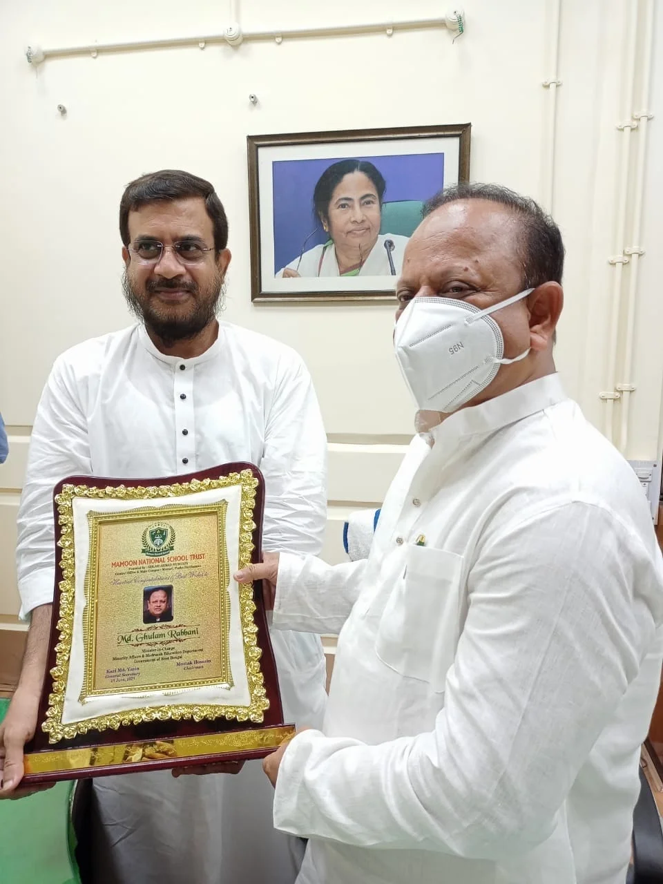 মামূন ন্যাশনাল স্কুলের পক্ষে সংবর্ধনা মন্ত্রী মুহাম্মদ গোলাম রব্বানিকে