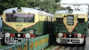 লোকাল ট্রেন চালাতে প্রস্তুত রেল, কবে থেকে চলবে লোকাল ট্রেন ?