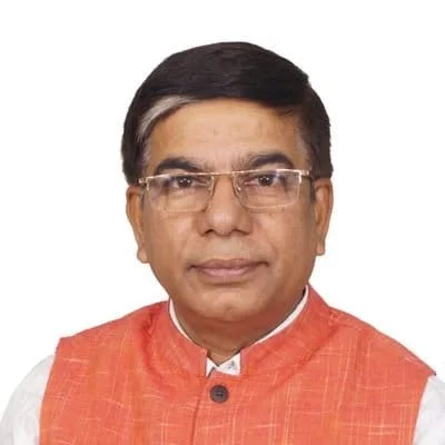 ''রবীন্দ্রনাথ ঠাকুর কালো ছিলেন,তাই মা কোলে নিতেন না কেন্দ্রীয় শিক্ষা প্রতিমন্ত্রীর বিতর্কিত মন্তব্যে নিন্দার ঝড়