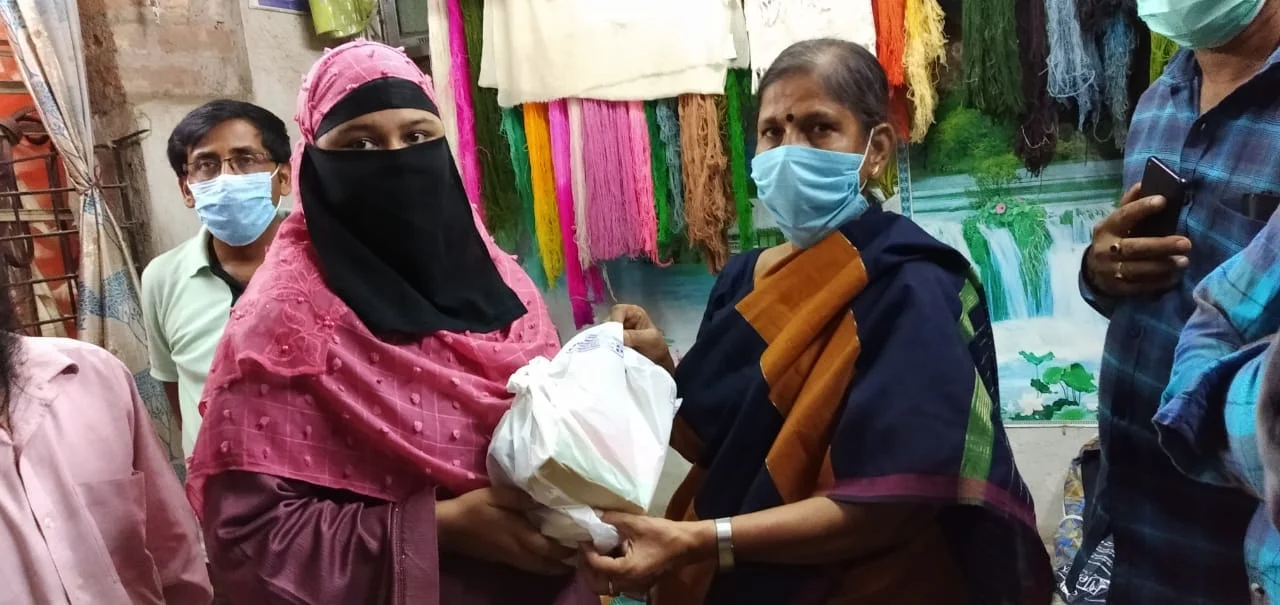 গ্রামীণ সূচিশিল্পীদের পরিচয়পত্র প্রদান ও সরকারি সহায়তা বিষয়ক সচেতনতা শিবির