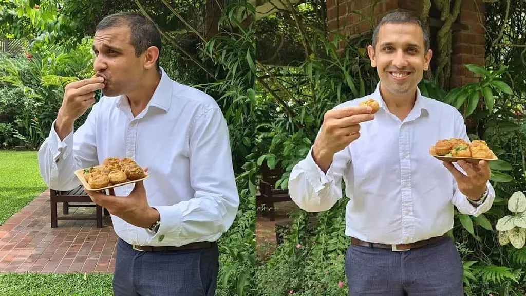 সুস্বাদু বাংলাদেশি ফুচকায় মজলেন ব্রিটিশ ডেপুটি হাইকমিশনার