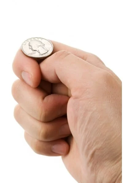 ত্রিকোণ প্রেমের সমস্যা সমাধানে, কয়েন উল্টানোর সিদ্ধান্ত পঞ্চায়েতের!