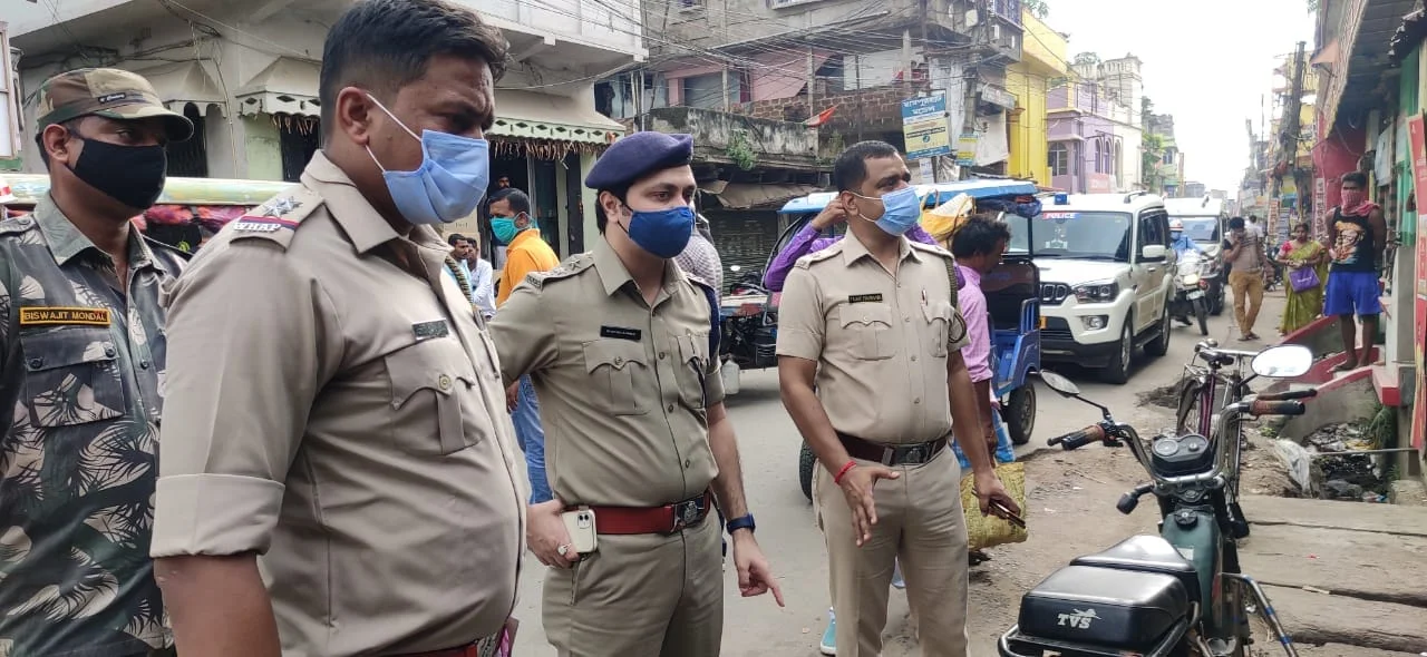যানজট মুক্ত ও অবৈধ পার্কিং বন্ধে উদ্যোগ মহকুমা পুলিশ আধিকারিকের