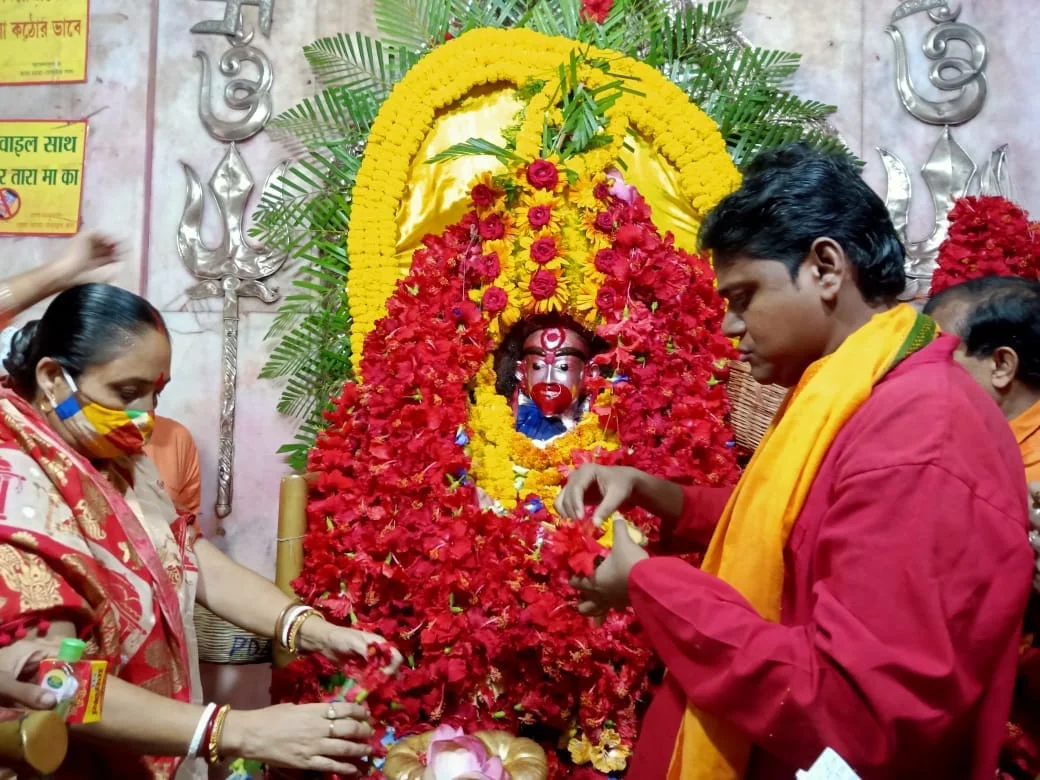 অনলাইনে তারা মায়ের পুজো, সম্প্রচার বৈদ‍্যুতিন মাধ‍্যমে