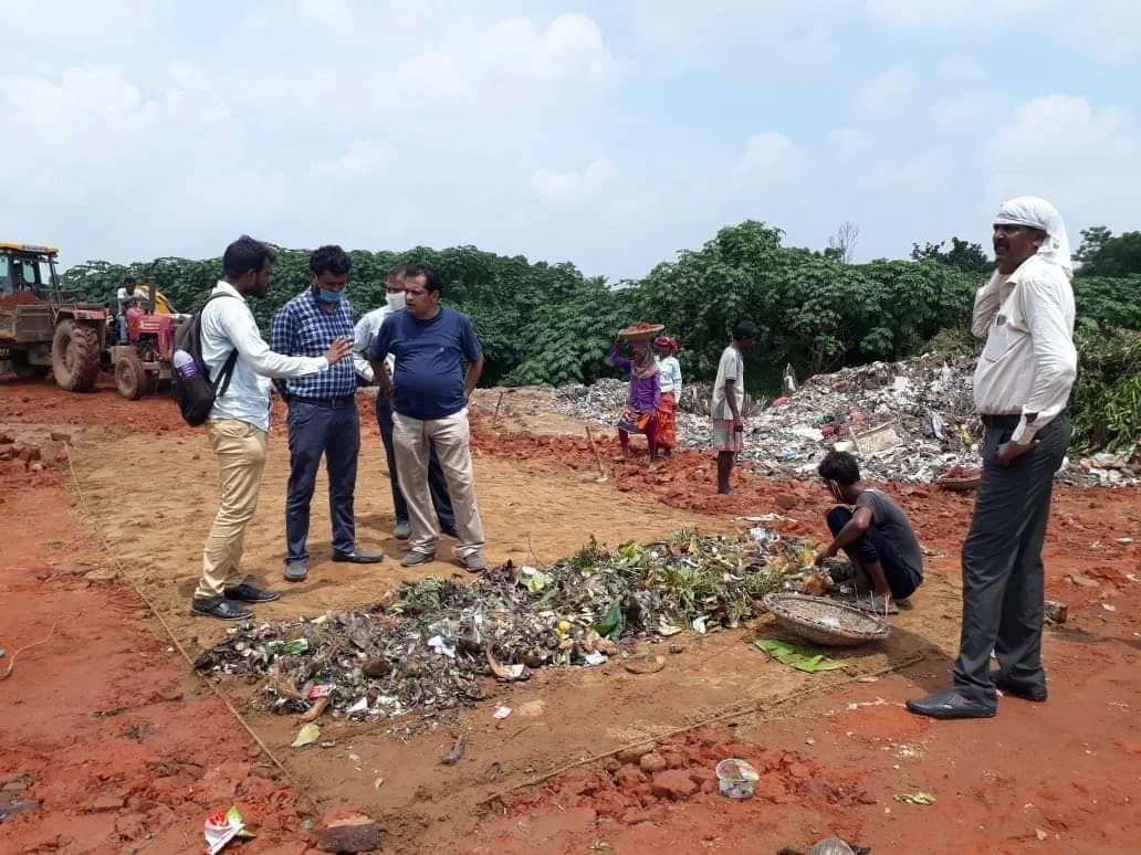 পরিবেশ দূষণ রোধ করতে  বজ্র পুনর্ব্যবহারযোগ্য করে তোলার প্রকল্প গ্রহণ সিউড়িতে