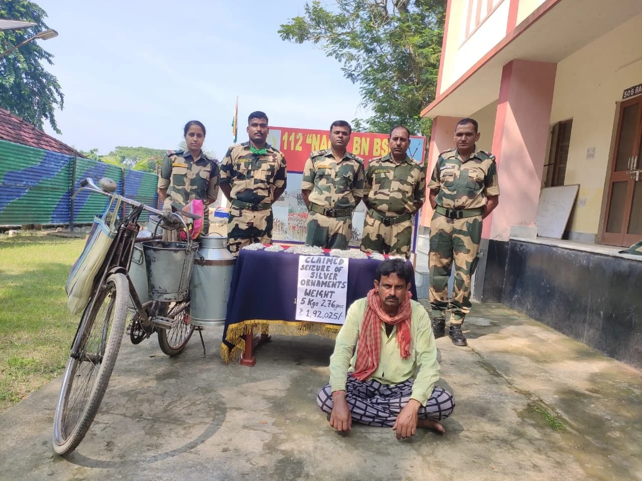 'দুধে সোনা নয় মিলল রুপো' ভারত-বাংলাদেশ সীমান্তে