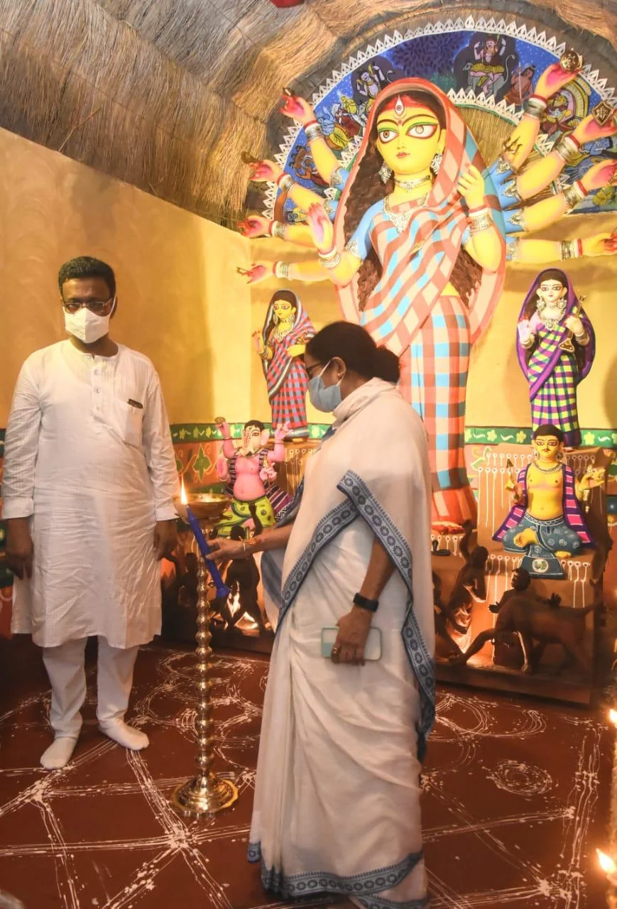 শারদোৎসবে আরও শিথিল বিধিনিষেধ, মধ্য রাত পর্যন্ত খোলা থাকবে রেস্তোরাঁ -পানশালা