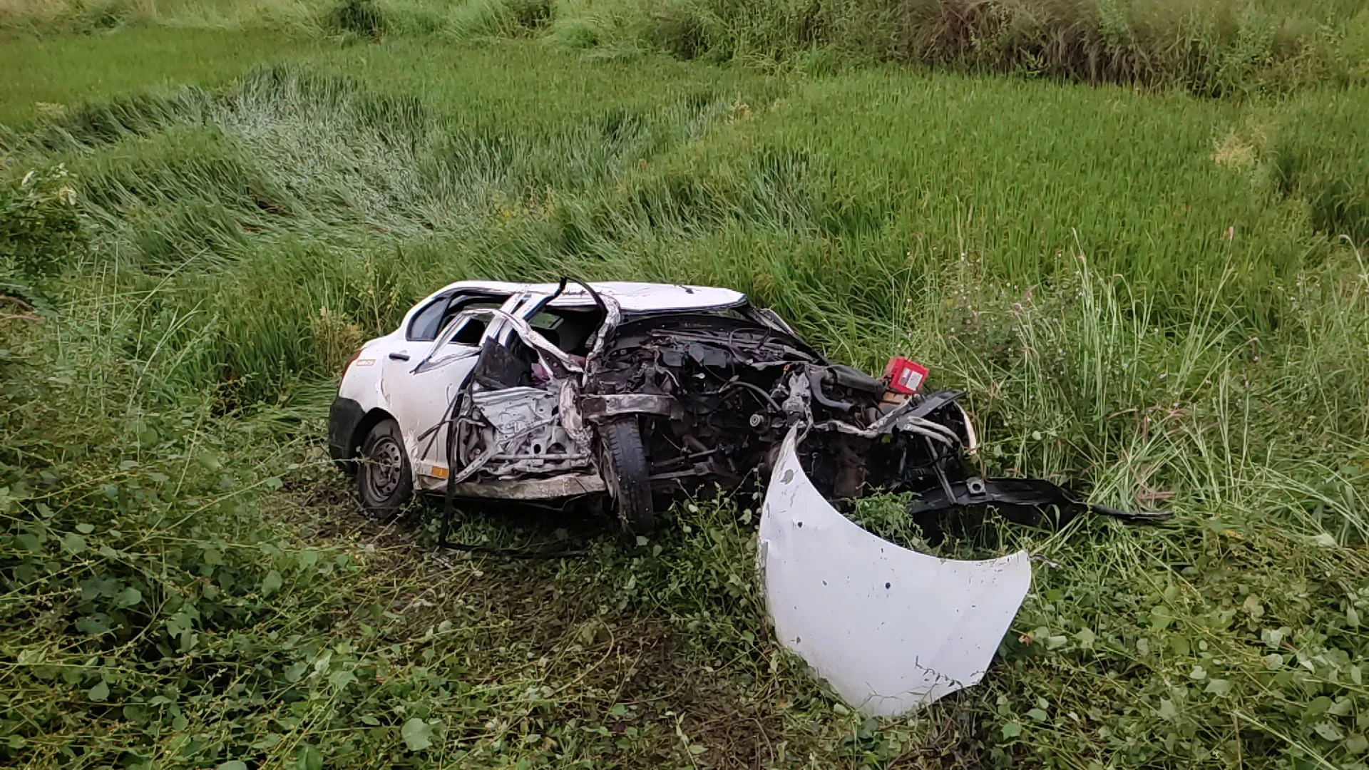 সিউড়িতে মর্মান্তিক পথ দুর্ঘটনায় নিহত দুই, গুরুতর আহত তিন