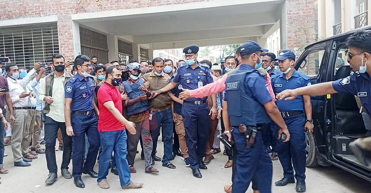 বাংলাদেশের সাম্প্রদায়িক অশান্তির নেপথ্যে থাকা ইকবাল হোসেনের ৭ দিনের রিমান্ড
