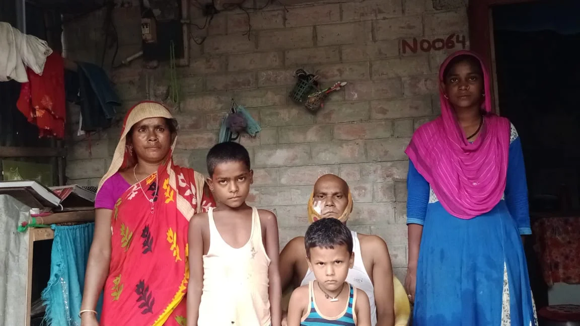 গৃহকর্তা ক্যানসার আক্রান্ত, তিন ছেলেমেয়েকে নিয়ে অনটনে দিন কাটছে নুরগেস বানুর