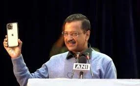 পাঞ্জাবে মমতার পথেই হাঁটলেন কেজরিওয়াল, প্রতিশ্রুতি  লক্ষ্মীর ভাণ্ডারের