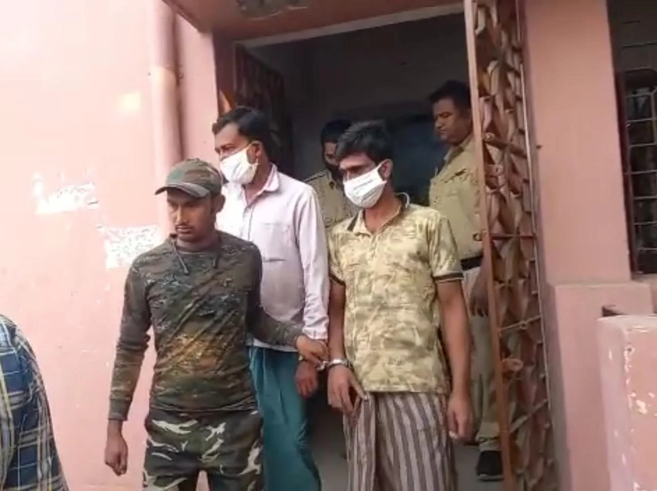 বীরভূমে দুষ্কৃতী তাণ্ডবের ঘটনায় গ্রেফতার ৮