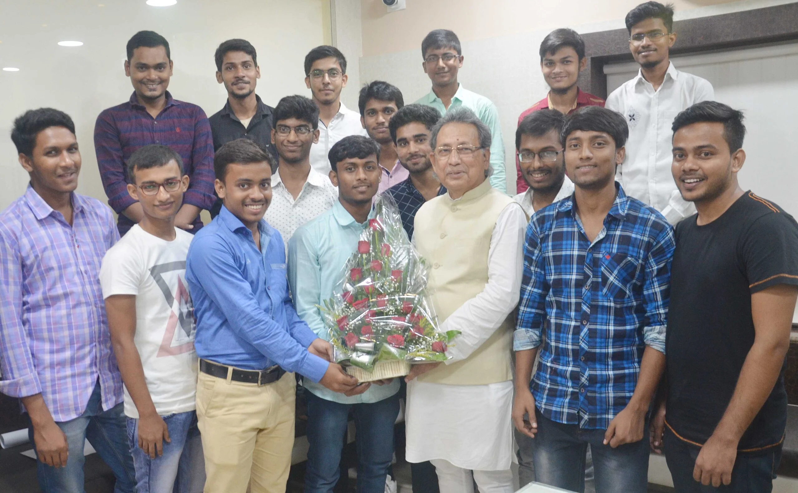 আল-আমীন মিশন থেকে এবারেও ডাক্তার হওয়ার পথে পাঁচ শতাধিক পড়ুয়া