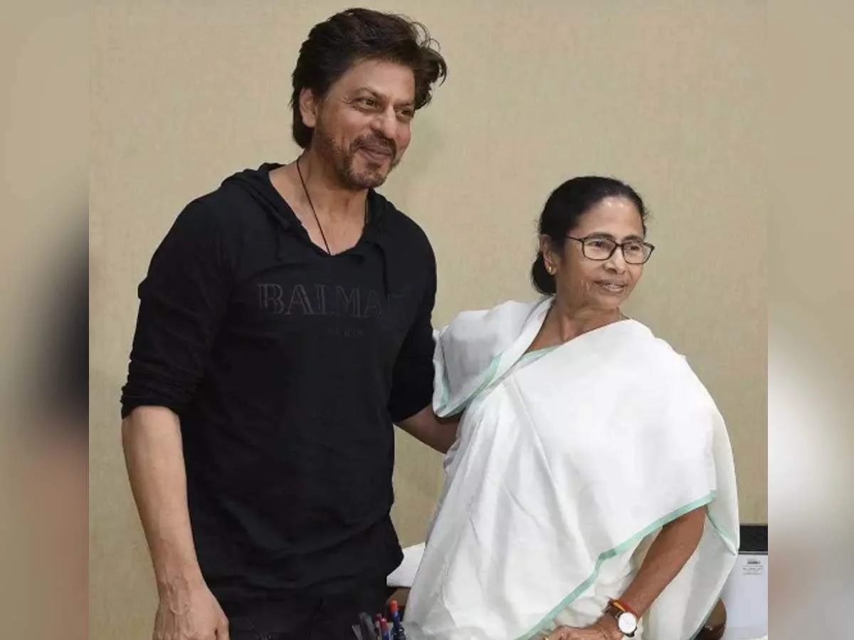 “আমি কাউকে বিরক্ত করতে চাইনা”: শাহরুখের সঙ্গে দেখা প্রসঙ্গে মমতার প্রতিক্রিয়া