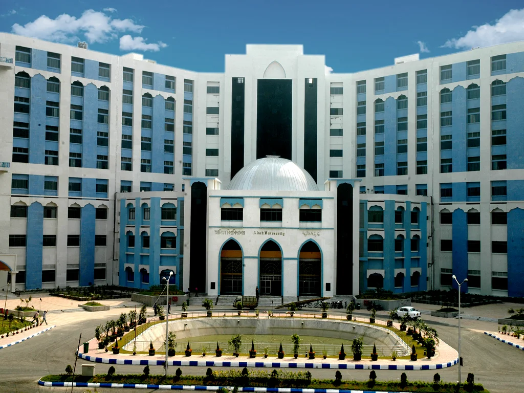 আলিয়ায় দু’বছর পিএইচডি-ভর্তি স্থগিত, ভিসিকে ডেপুটেশন