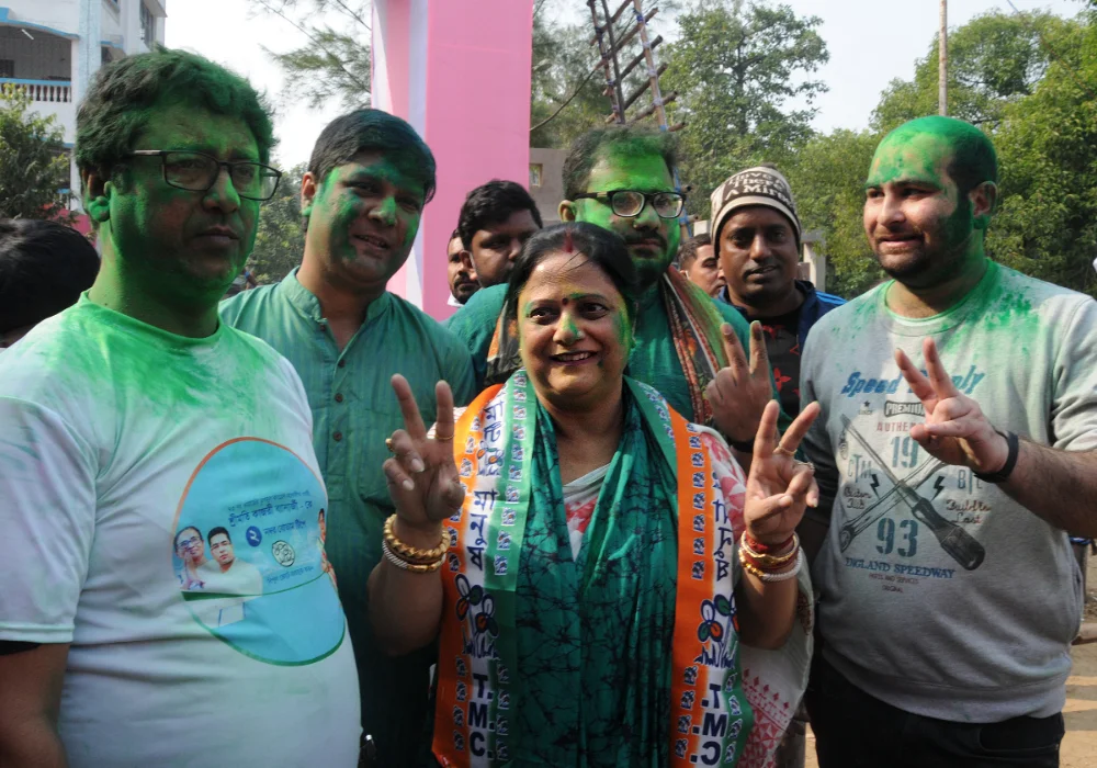 মানুষ আজ সব সমালোচনার জবাব দিয়েছে, দিদির দেখানো পথেই চলতে চাইঃ কাজরী বন্দ্যোপাধ্যায়