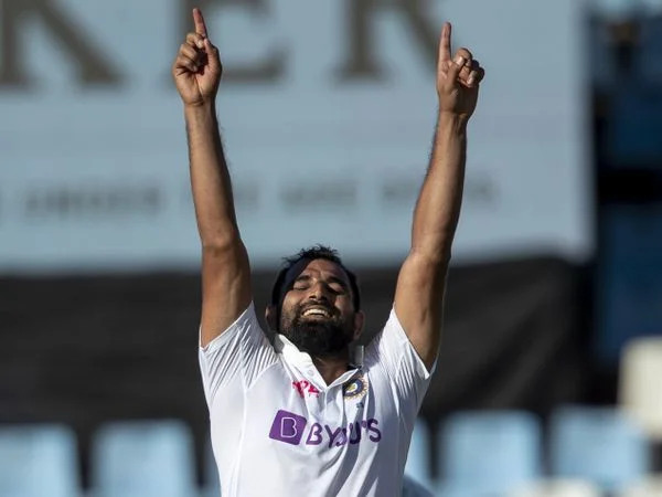 শামিকে ‘বাংলার সুলতান’ আখ্যা শাস্ত্রীর