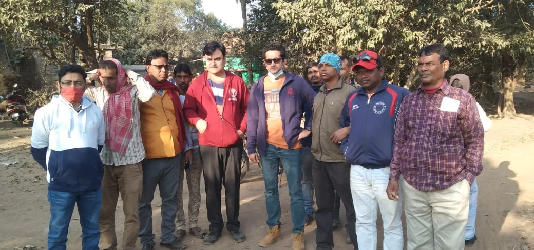 ডেউচা পাচামি প্রস্তাবিত কয়লা শিল্পাঞ্চল নিয়ে স্থানীয়দের সঙ্গে কথা বললেন পরমব্রত