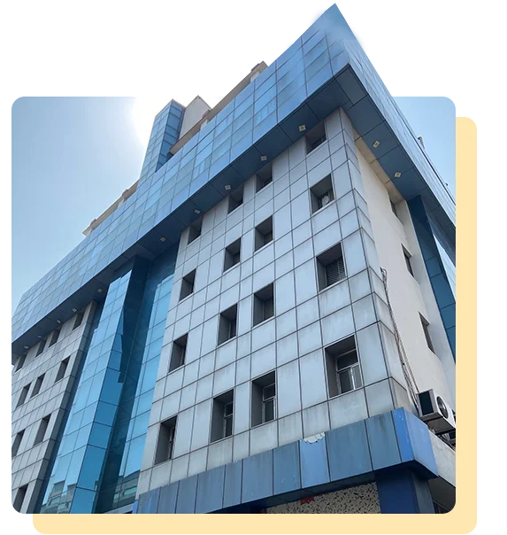 করোনা আক্রান্ত ছাত্রীকে ক্যাম্পাসে ডেকে ক্ষমা চাইল বিশ্ববিদ্যালয় কর্তৃপক্ষ