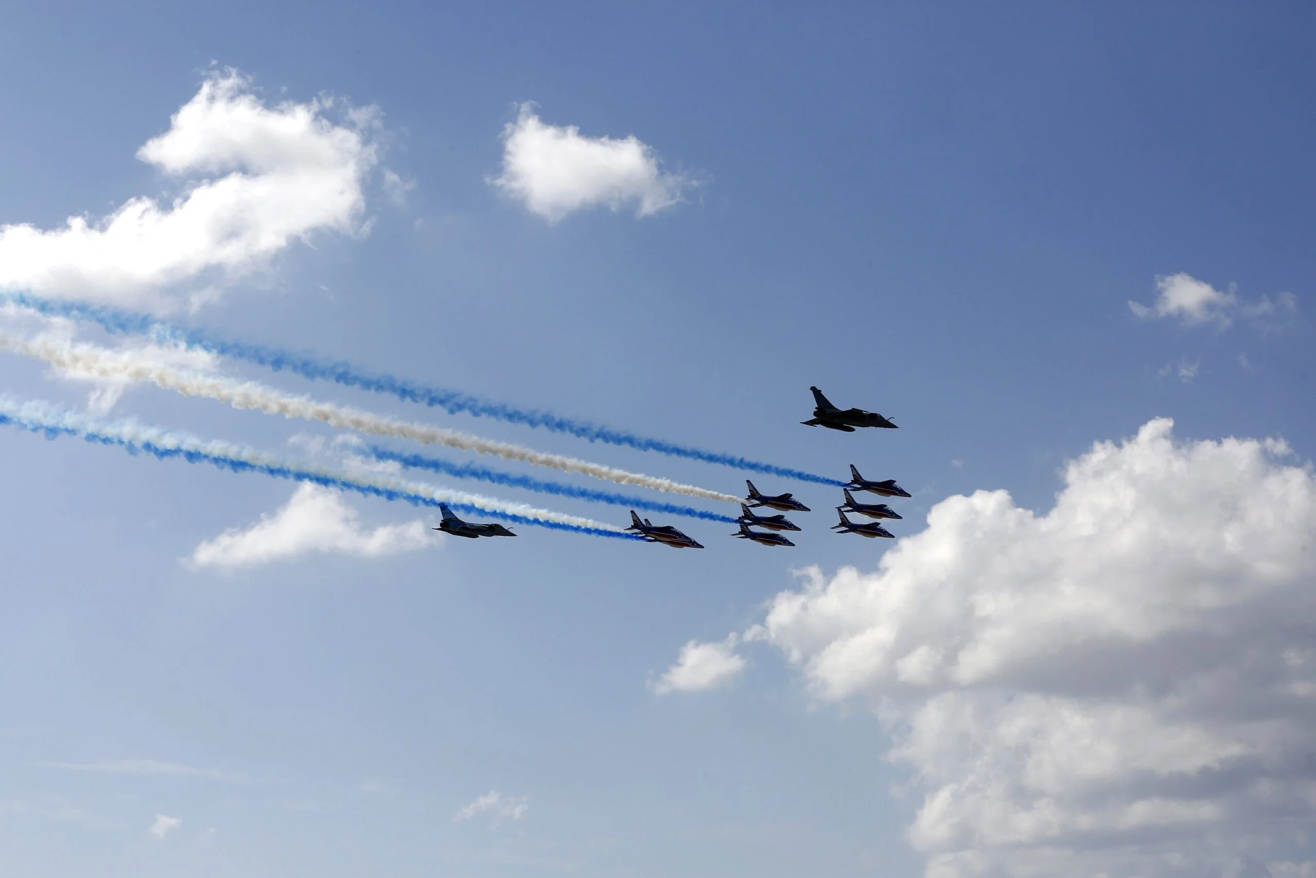 ফরাসি যুদ্ধবিমান রাফালে পেল গ্রিস