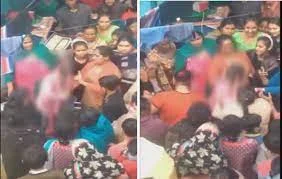 নারকীয় ঘটনার সাক্ষী দিল্লি, গণধর্ষণের পর মাথা মুড়িয়ে, জুতোর মালা পরিয়ে ঘোরানো হল নির্যাতিতাকে
