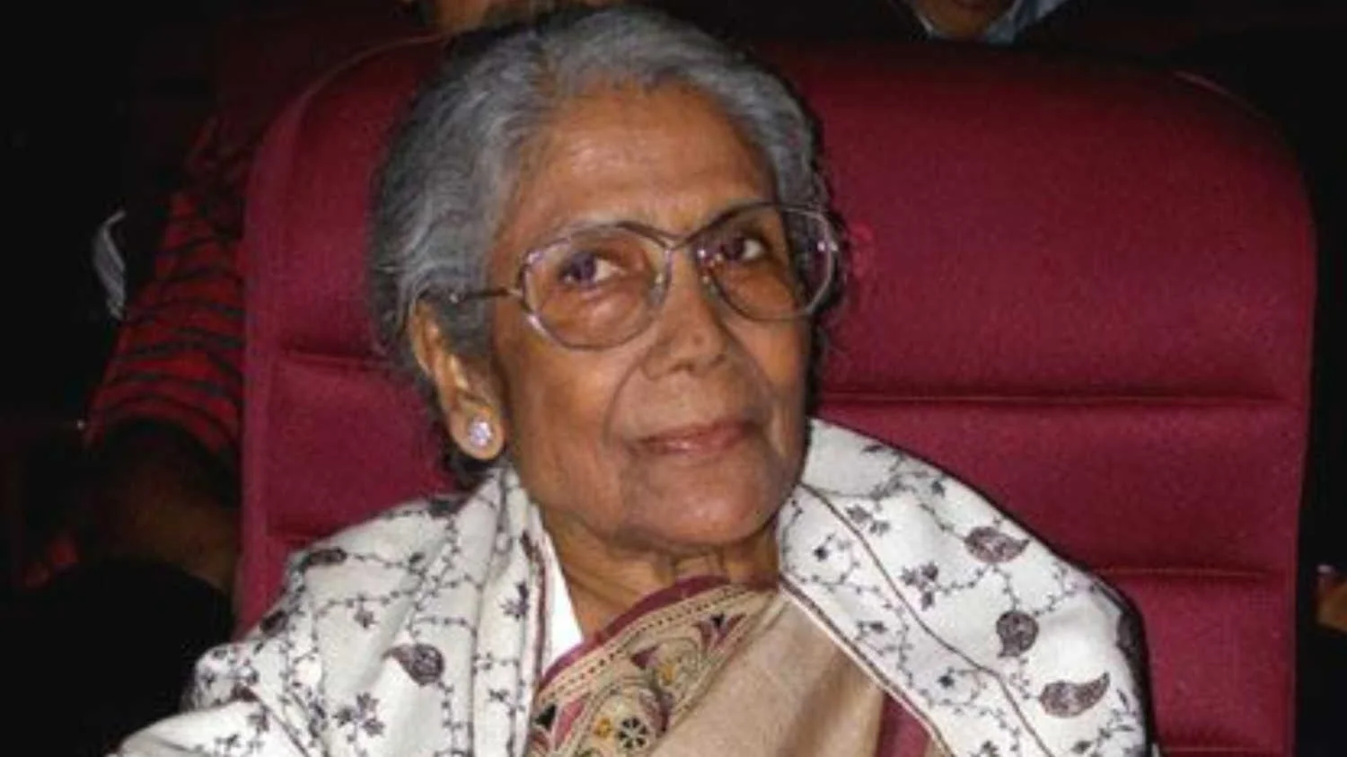 Breaking: প্রয়াত 'গীতশ্রী' সন্ধ্যা মুখোপাধ্যায়