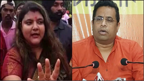 সুজাতার সঙ্গে বিবাহবিচ্ছেদ চেয়ে আদালতে সৌমিত্র