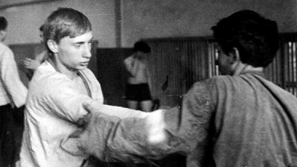 কেজিবির গুপ্তচর থেকে আজকের রুশ প্রেসিডেন্ট, জানুন পুতিনের অজানা কথা