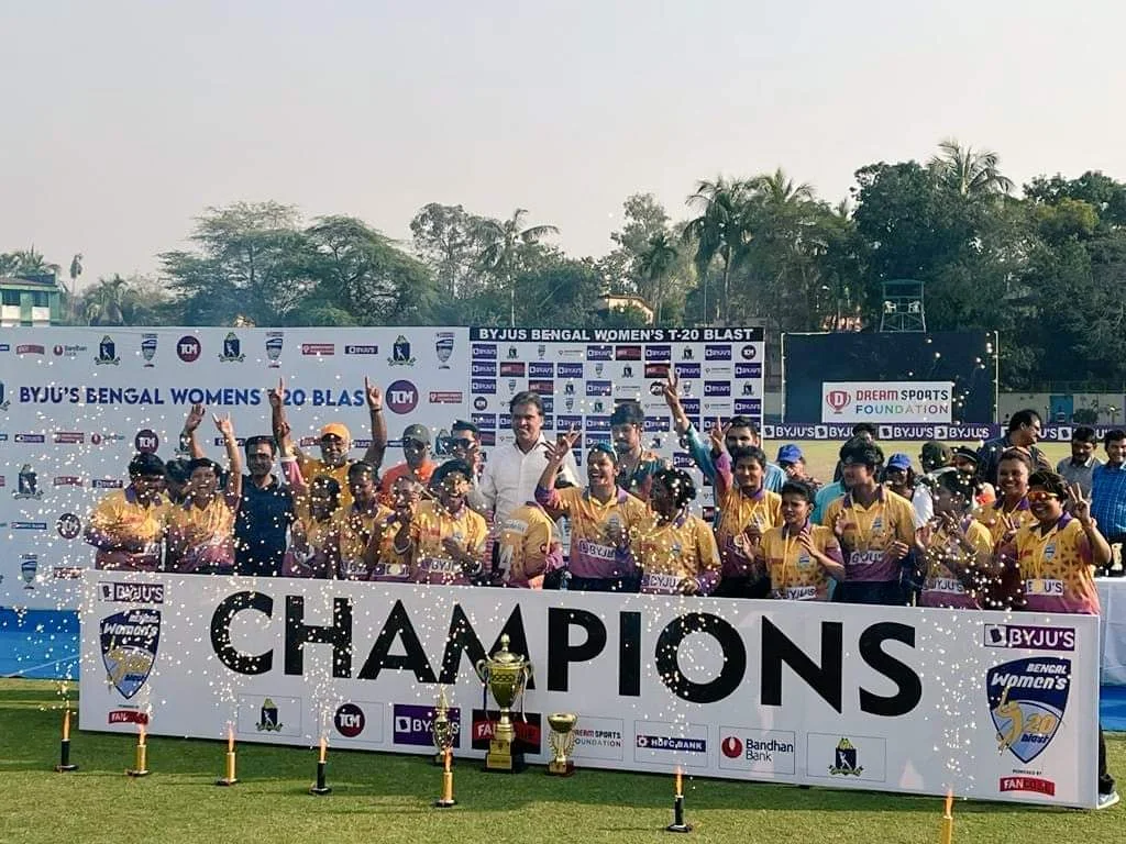 ইতিহাস মহামেডানের মেয়েদের, টি ২০ চ্যাম্পিয়ন সাদাকালো মহিলা ব্রিগেড