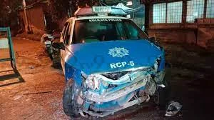 ফের বেপরোয়া গাড়ির দৌরাত্ম্য কলকাতায়, পুলিশের গাড়িতে ধাক্কা, বড়সড় দুর্ঘটনার হাত থেকে রক্ষা পেলেন পুলিশকর্মীরা  