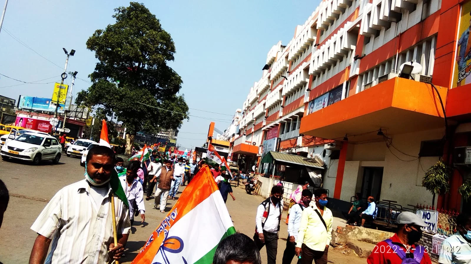 রেলের হকার উচ্ছেদের নোটিশকে ঘিরে বিক্ষোভ-ধুন্ধুমার