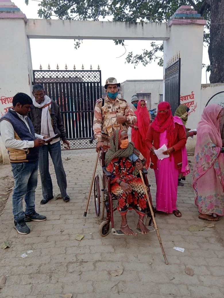 আজ উত্তরপ্রদেশে চলছে পঞ্চম দফার নির্বাচন, বেলা একটা পর্যন্ত ভোট পড়েছে ৩৪.৮৩%