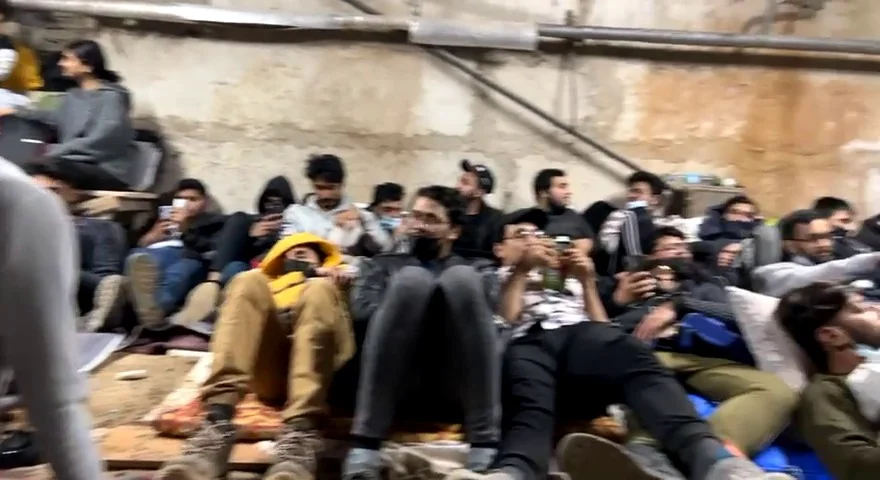 উৎকণ্ঠার প্রহর.........