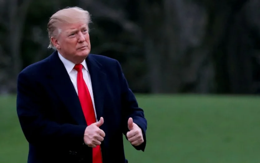 ডাউনলোড তালিকার শীর্ষে ট্রাম্পের এই App, জেনে নিন কী আছে তাতে